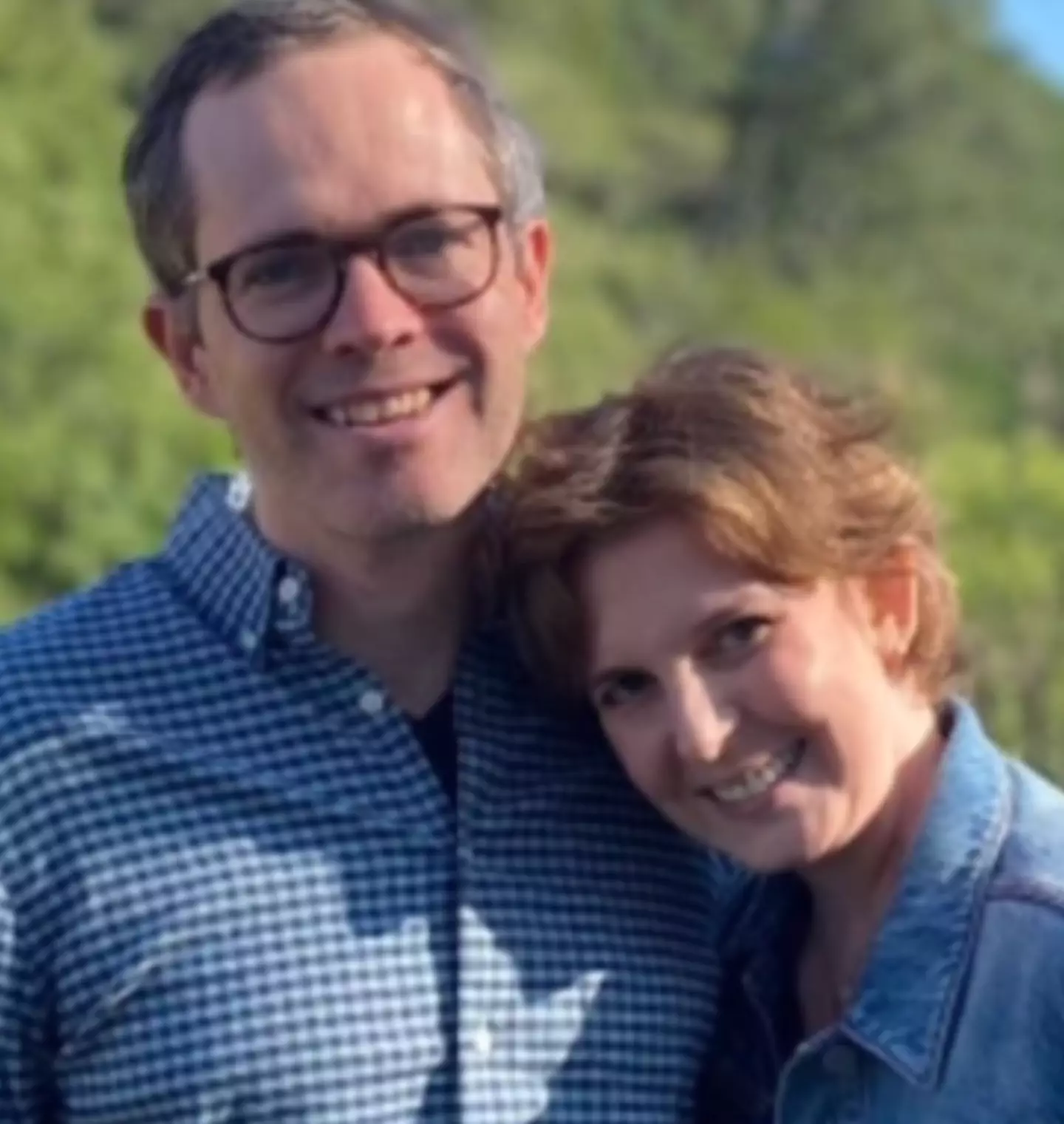 The late Sarah Mandel and her husband, Derek Rodenhausen. (TikTok/@sarahmandelauthor)