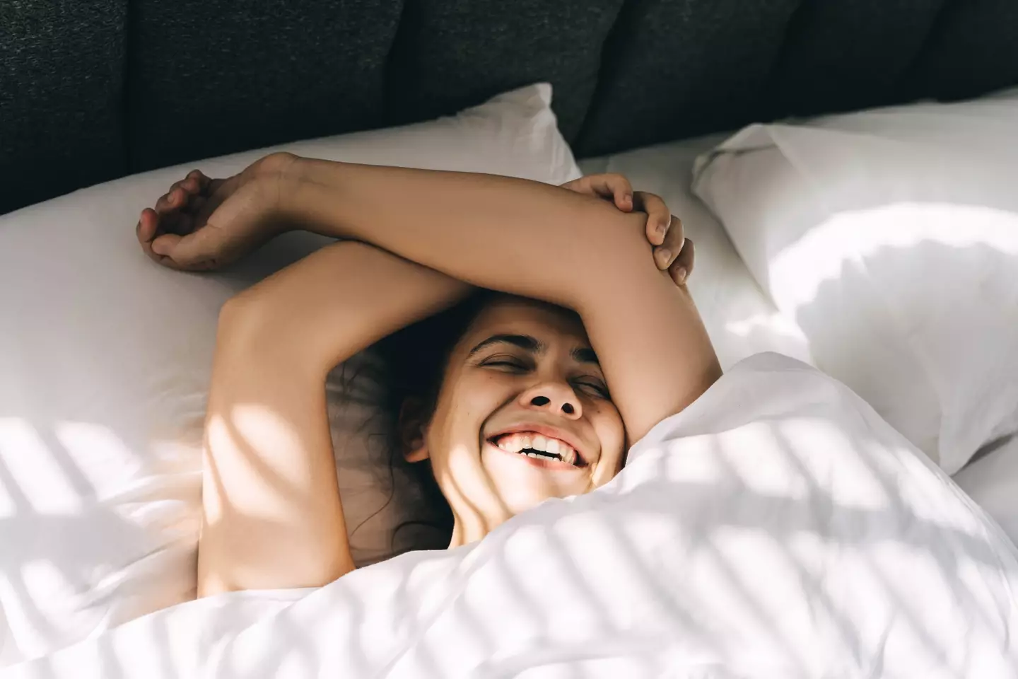 There are several benefits to waking up naturally (Tatiana Maksimova/Getty)
