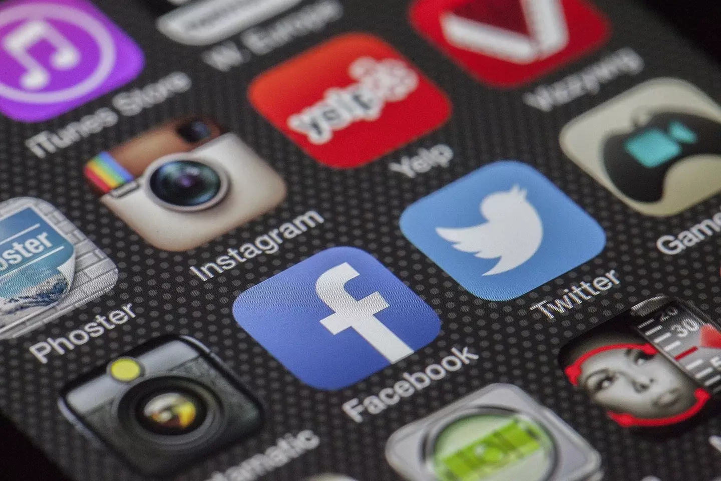 Rhys spoke to his brother about boosting social media.