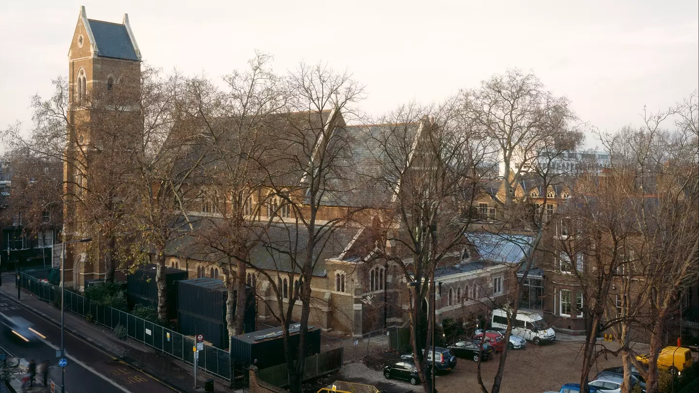 Disturbing emails expose teacher’s sex scandal at extremely prestigious school