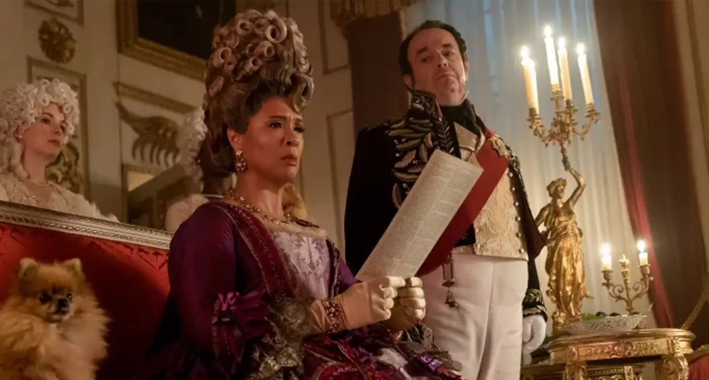 Viewers can't believe where they've seen the Queen's aid Brimsley before. (Netflix)