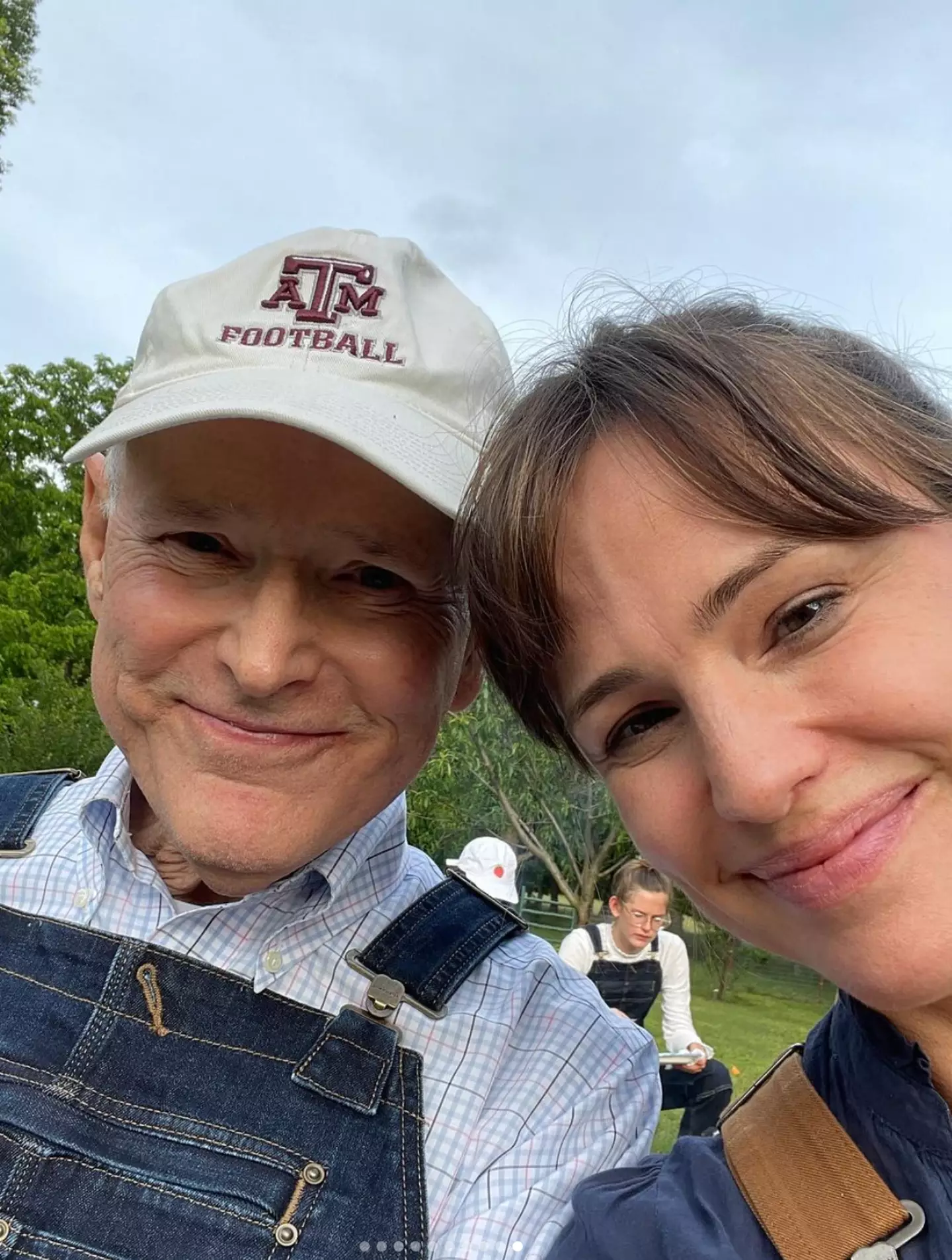 Jennifer Garner with her father (instagram/jennifer.garner)