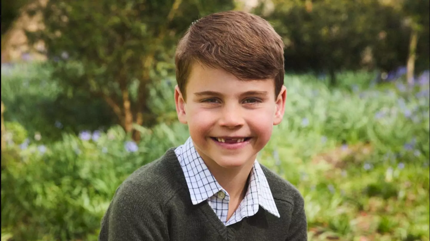 People only just realising who Prince Louis really looks like in new birthday portrait