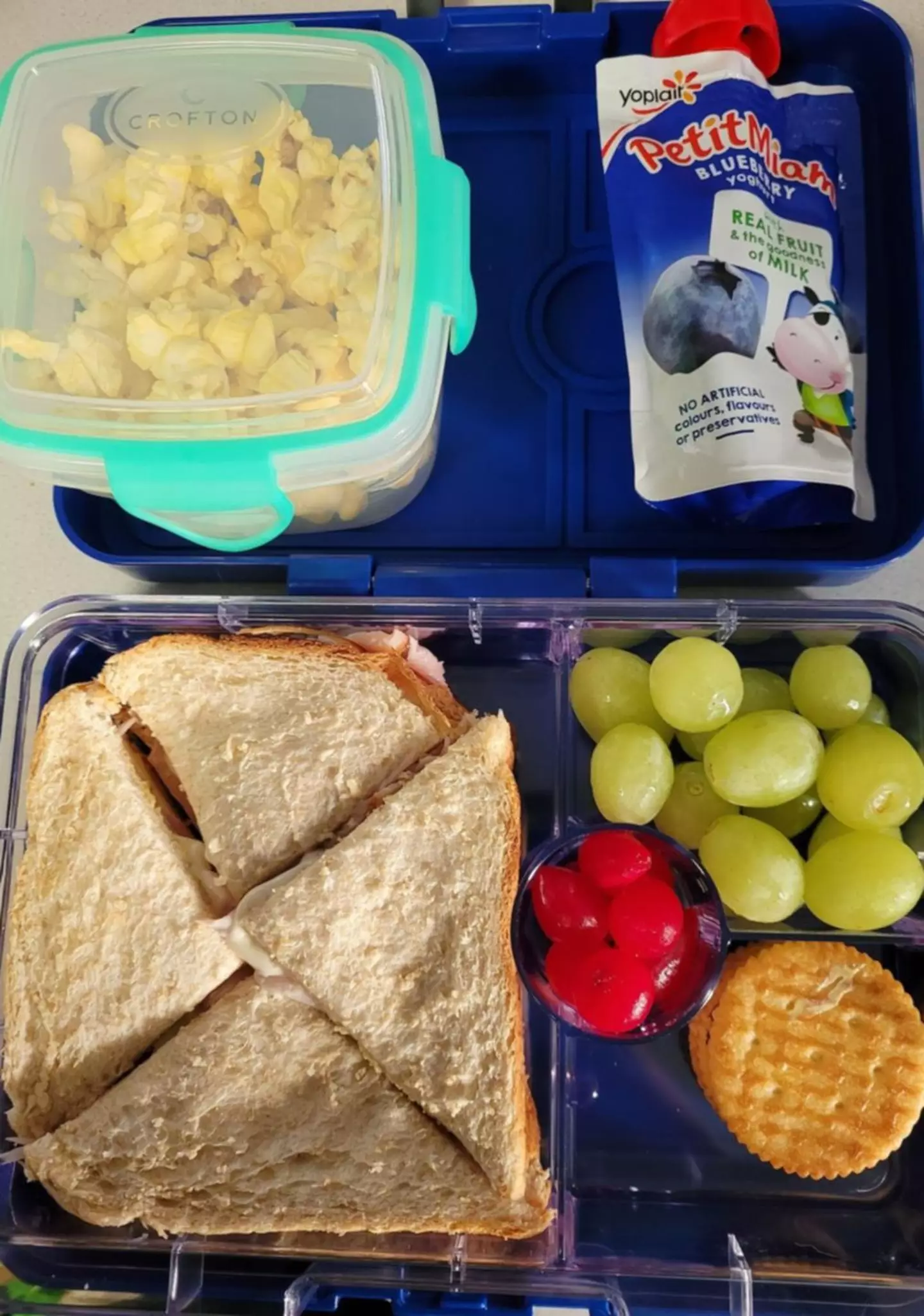 The child's lunch box sparked a debate (