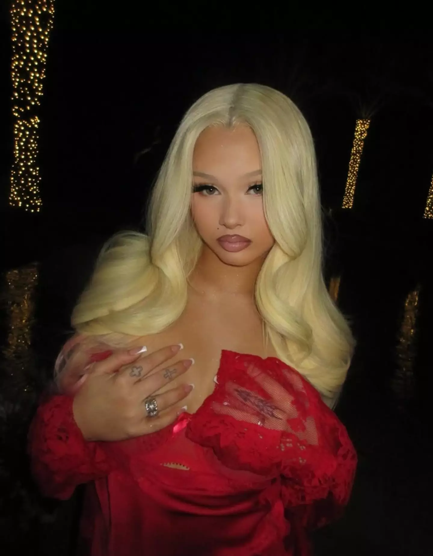 Alabama Barker is famed for her blonde hair (Instagram/@alabamaluellabarker)