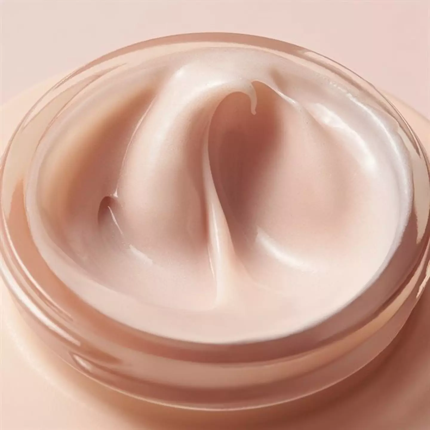 The face cream has a hydrating gel-like consistency to it.