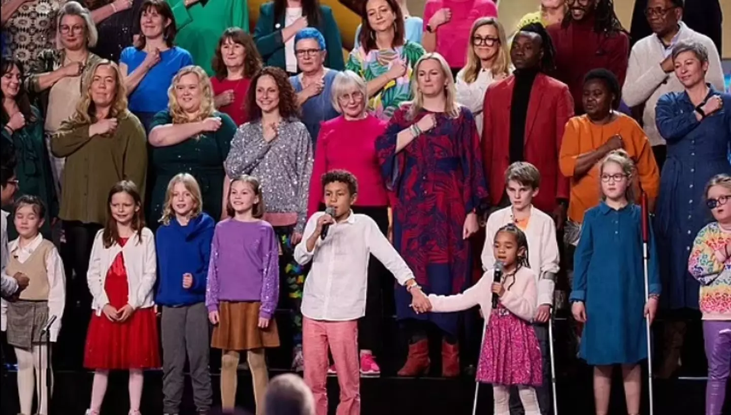 8-year-old Ravi and his choir left the audience in tears.