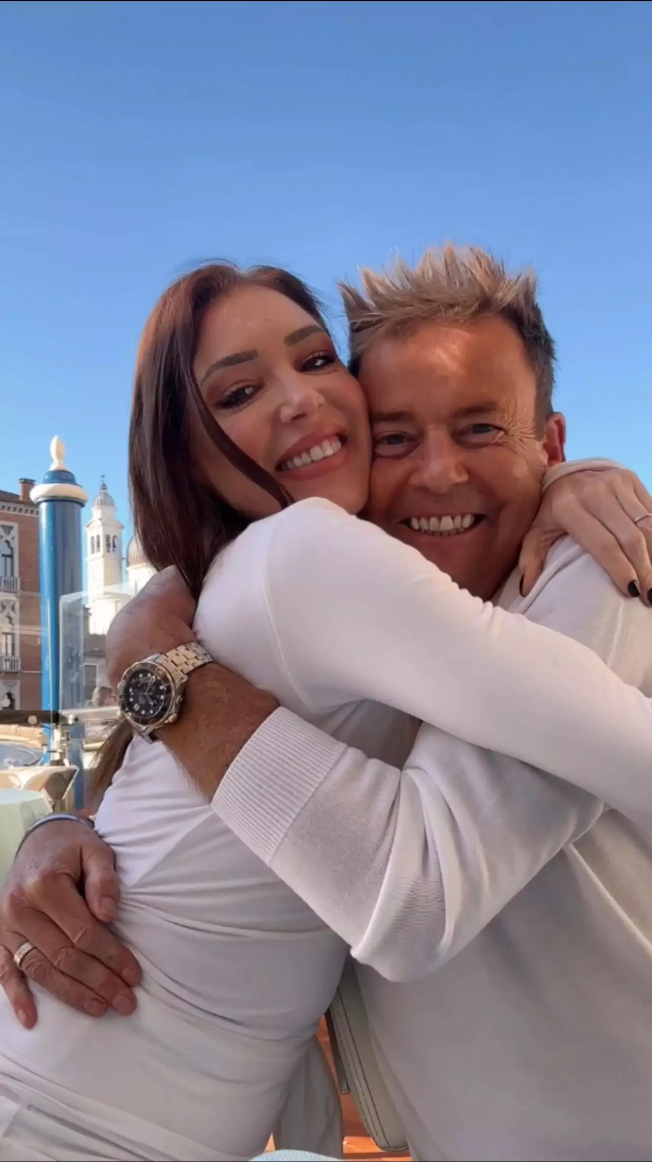 Lorna finished the tribute telling her late husband she'd 'love him forever' (Instagram/@lornaluxe)