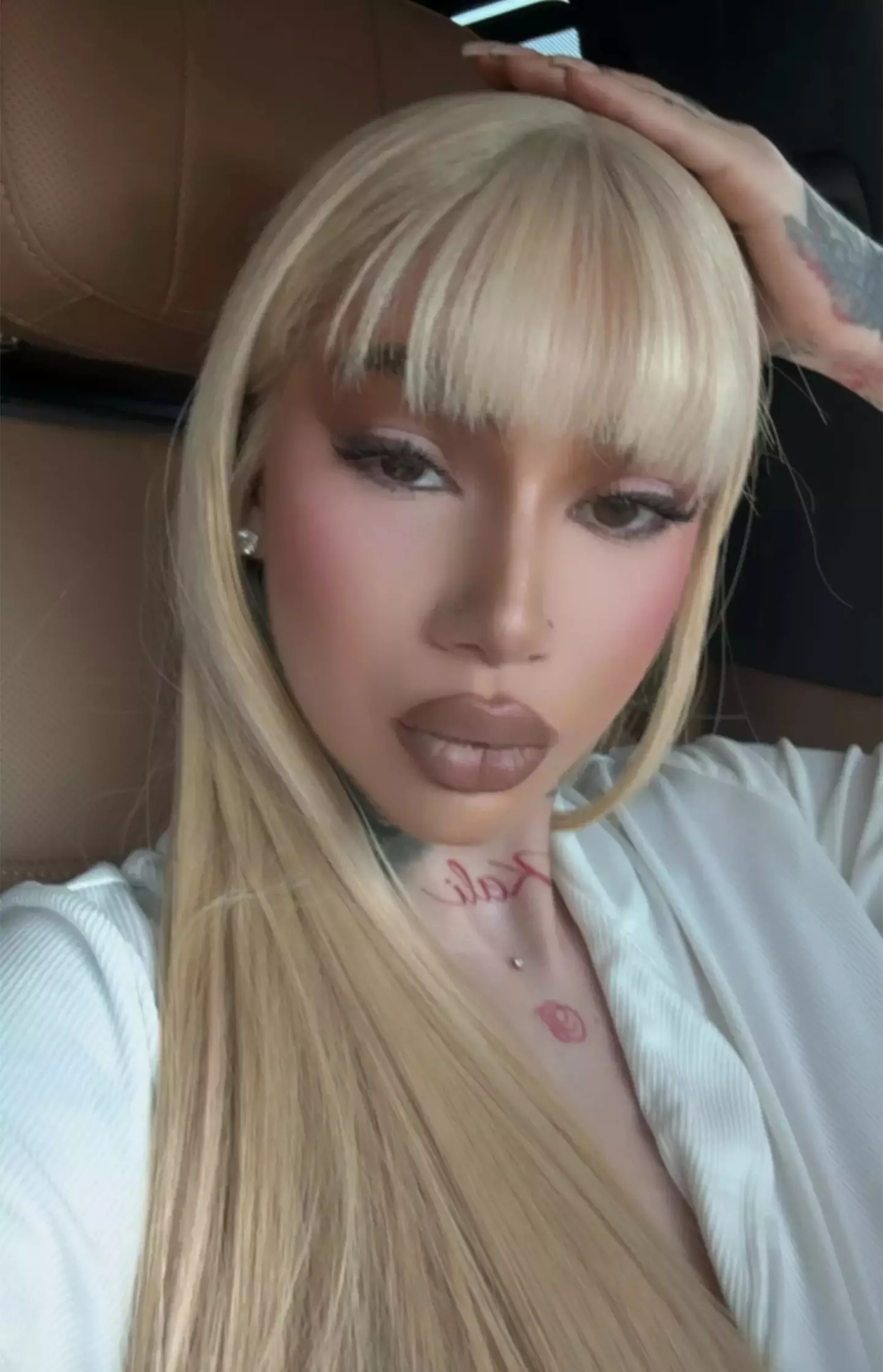 The new look is somewhat reminiscent of Alabama Barker's look (Instagram/@bhadbhadbie)