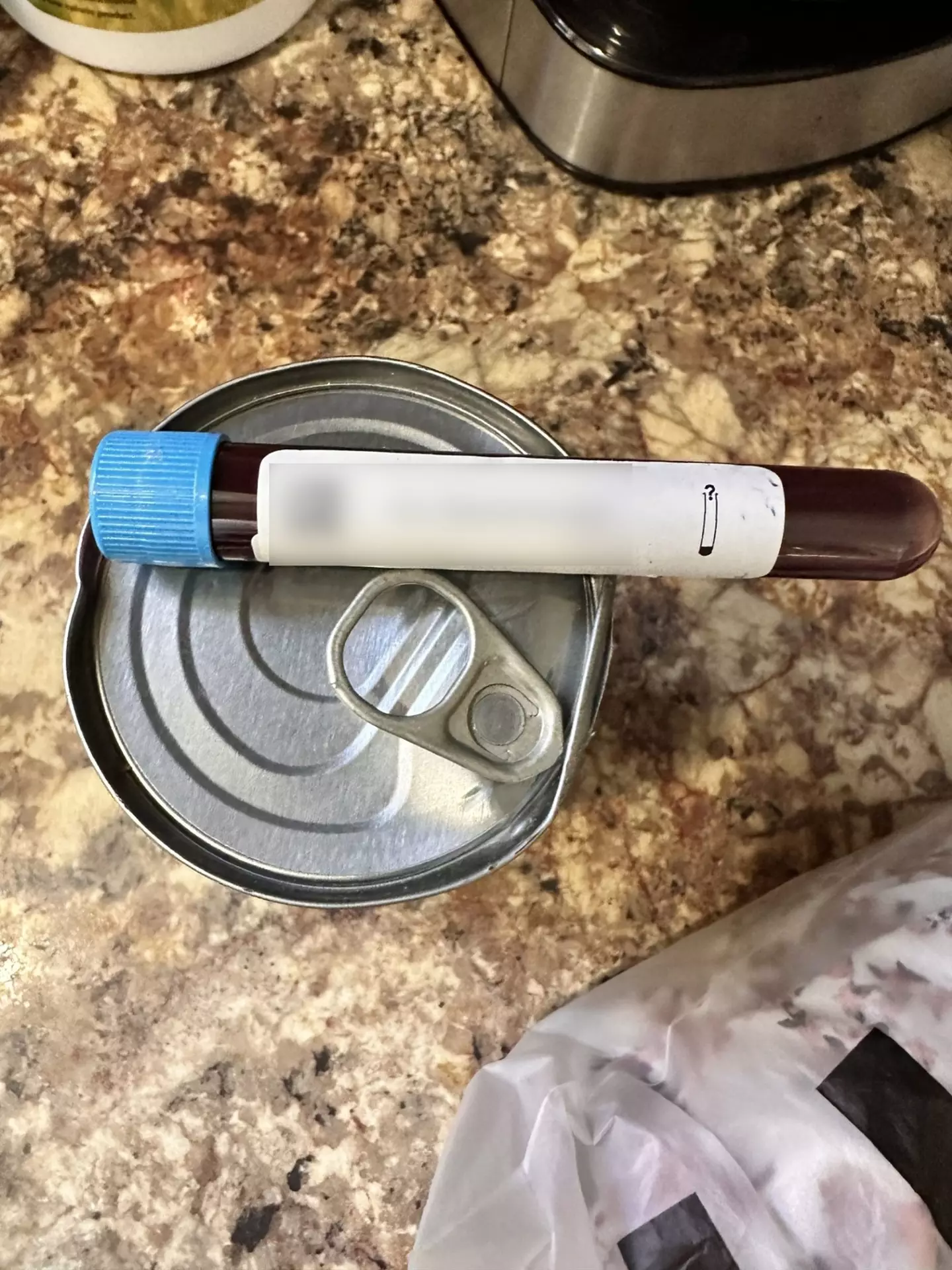 FedEx said there had been an 'issue in transit'.