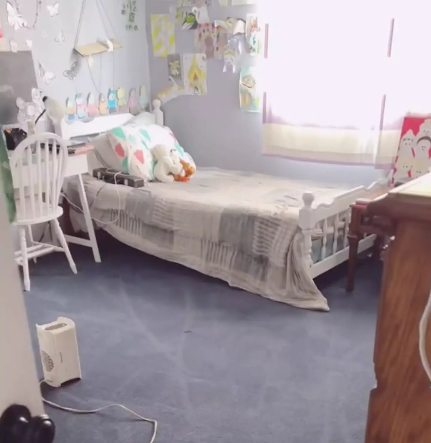 The mum also shared what the room looked like after the cleaning was finished.