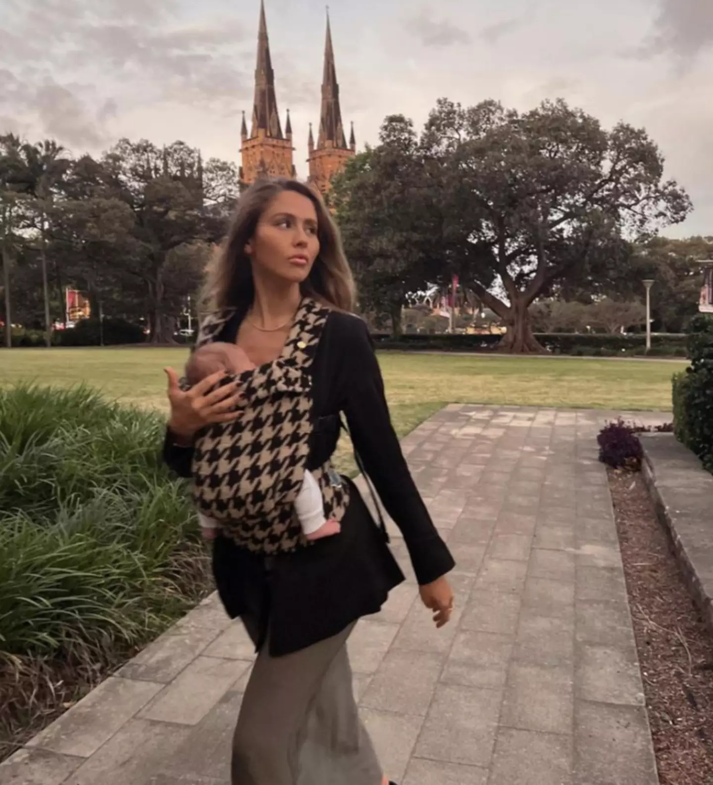Baby-shaving mum with her daughter Holiday.