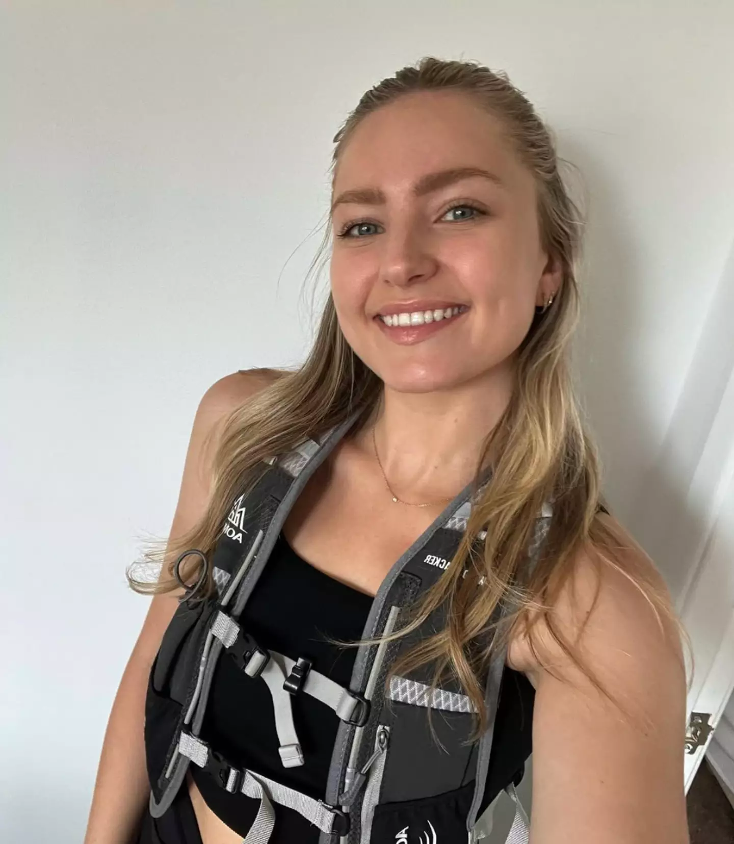 Amy Thompson was diagnosed with MS at 21 (Instagram/@butyoudontlookill)