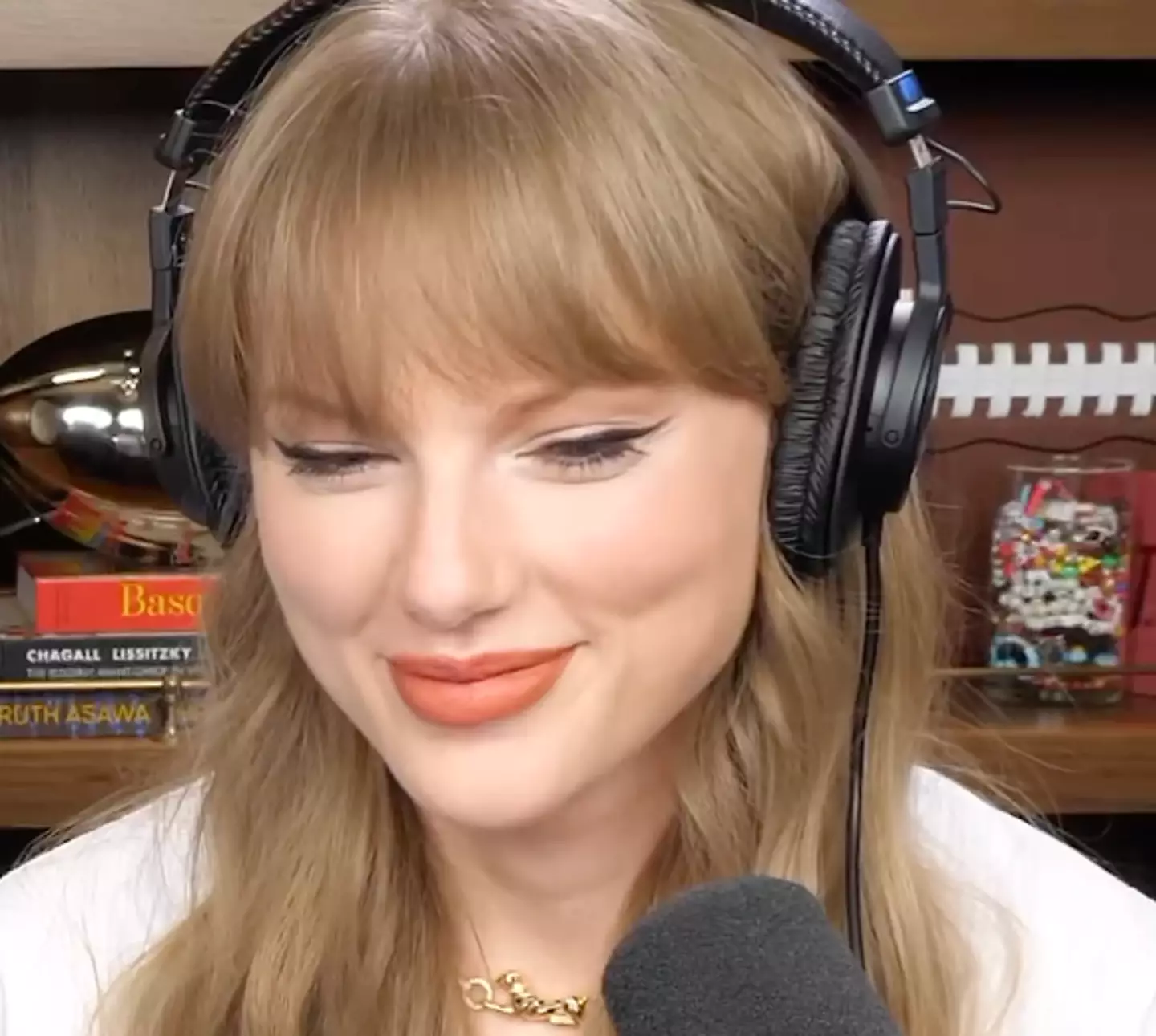 Taylor Swift is set to appear alongside Travis Kelce in tomorrow's podcast episode (13 August) (New Heights)