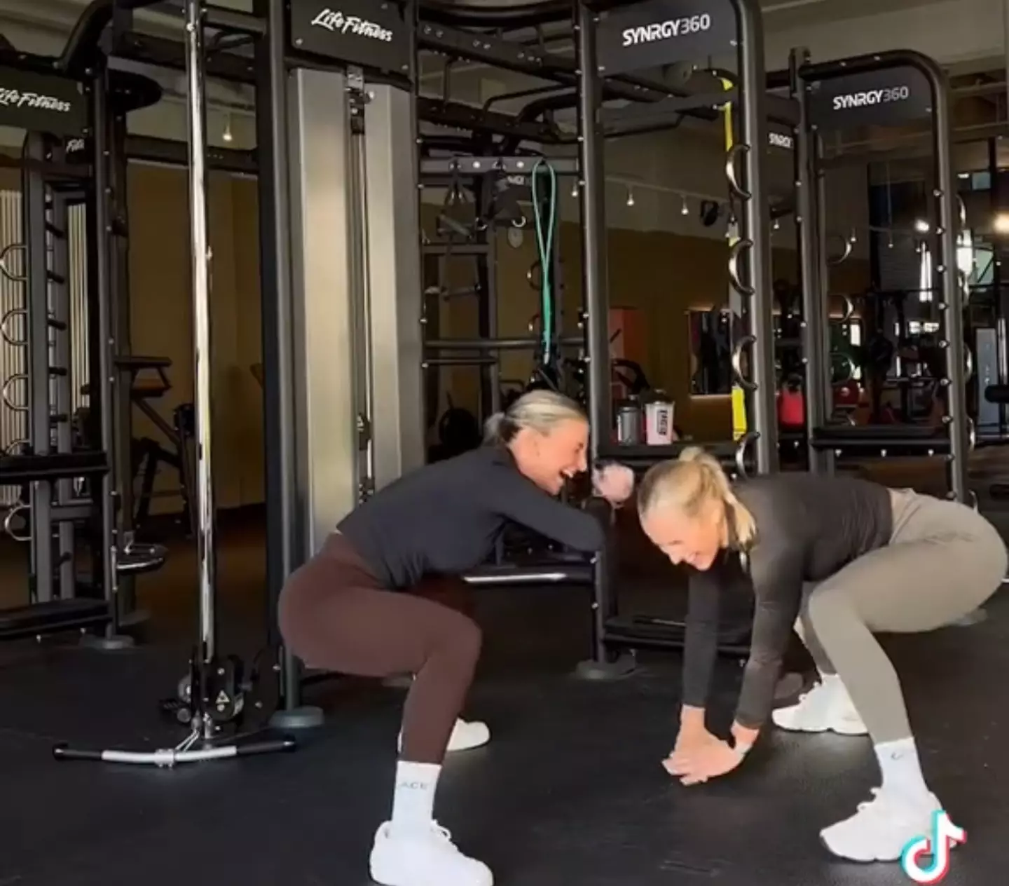 The pair found his warm-up routine hilarious, and people were furious.