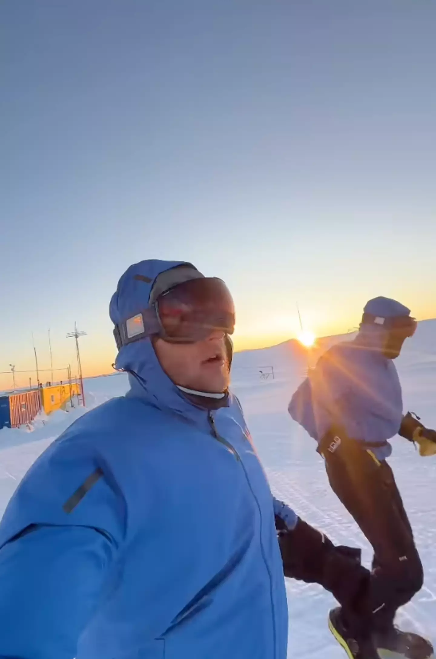 The pair broke a world record (Instagram/@rob.sembiante)