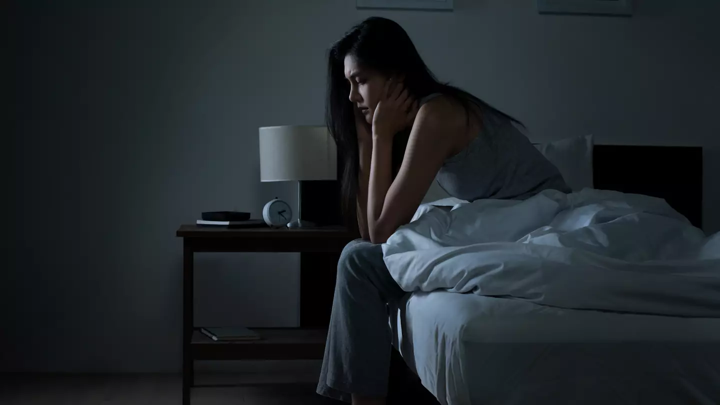 Doctor reveals one thing anyone who struggles to fall asleep 'should never do'