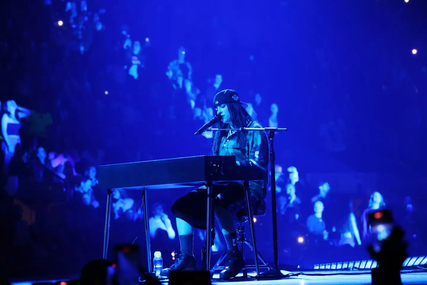 Billie maintained her professionalism throughout (Kevin Mazur/Kevin Mazur/Getty Images for Live Nation)