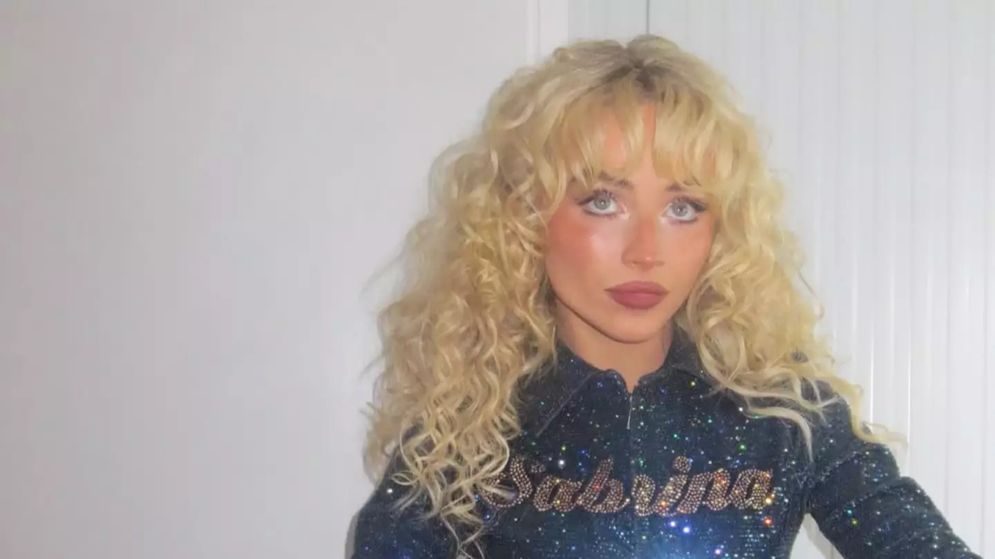 Instagram/@sabrinacarpenter