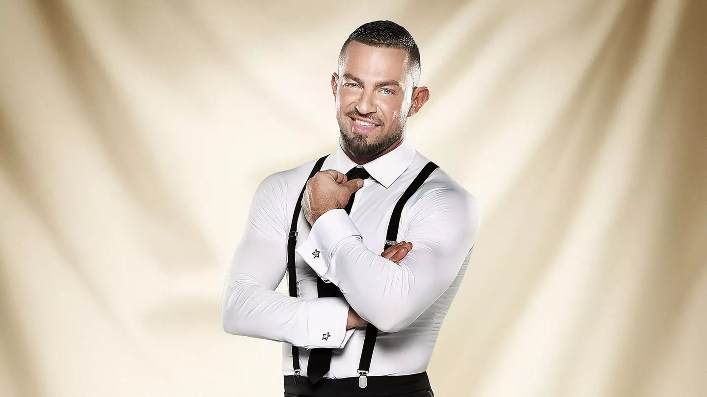 Strictly star Robin Windsor died at the age of 44.