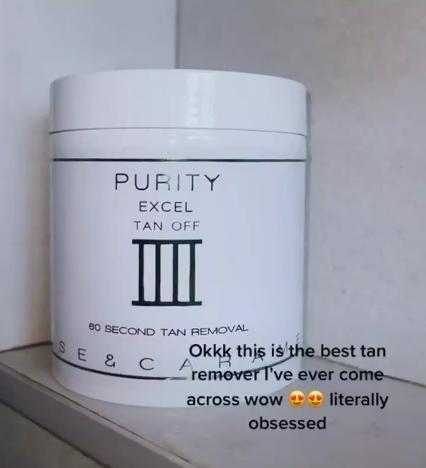 People are raving about this fake tan remover.