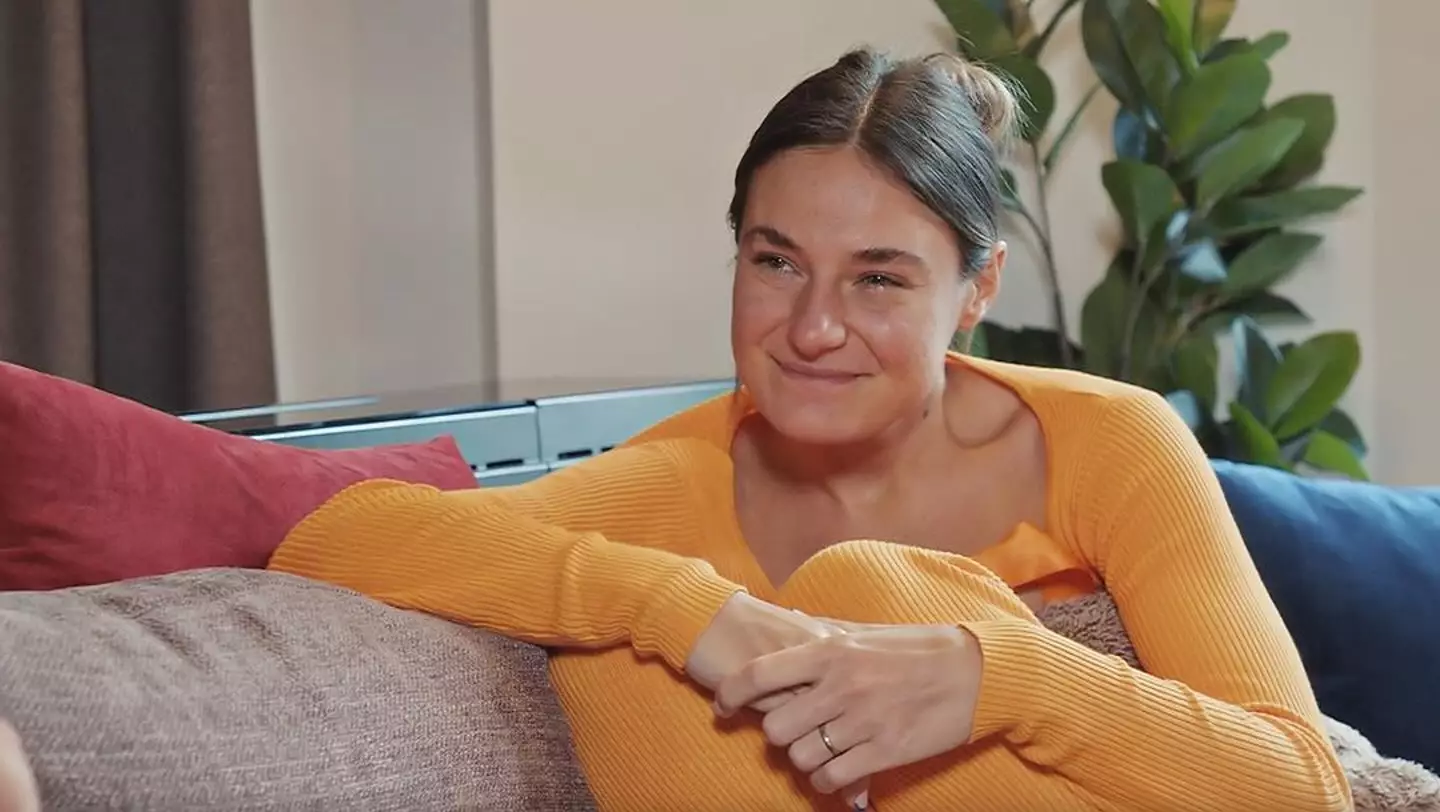 MAFS UK fans rushed in to praise the couple for their vulnerability (E4)