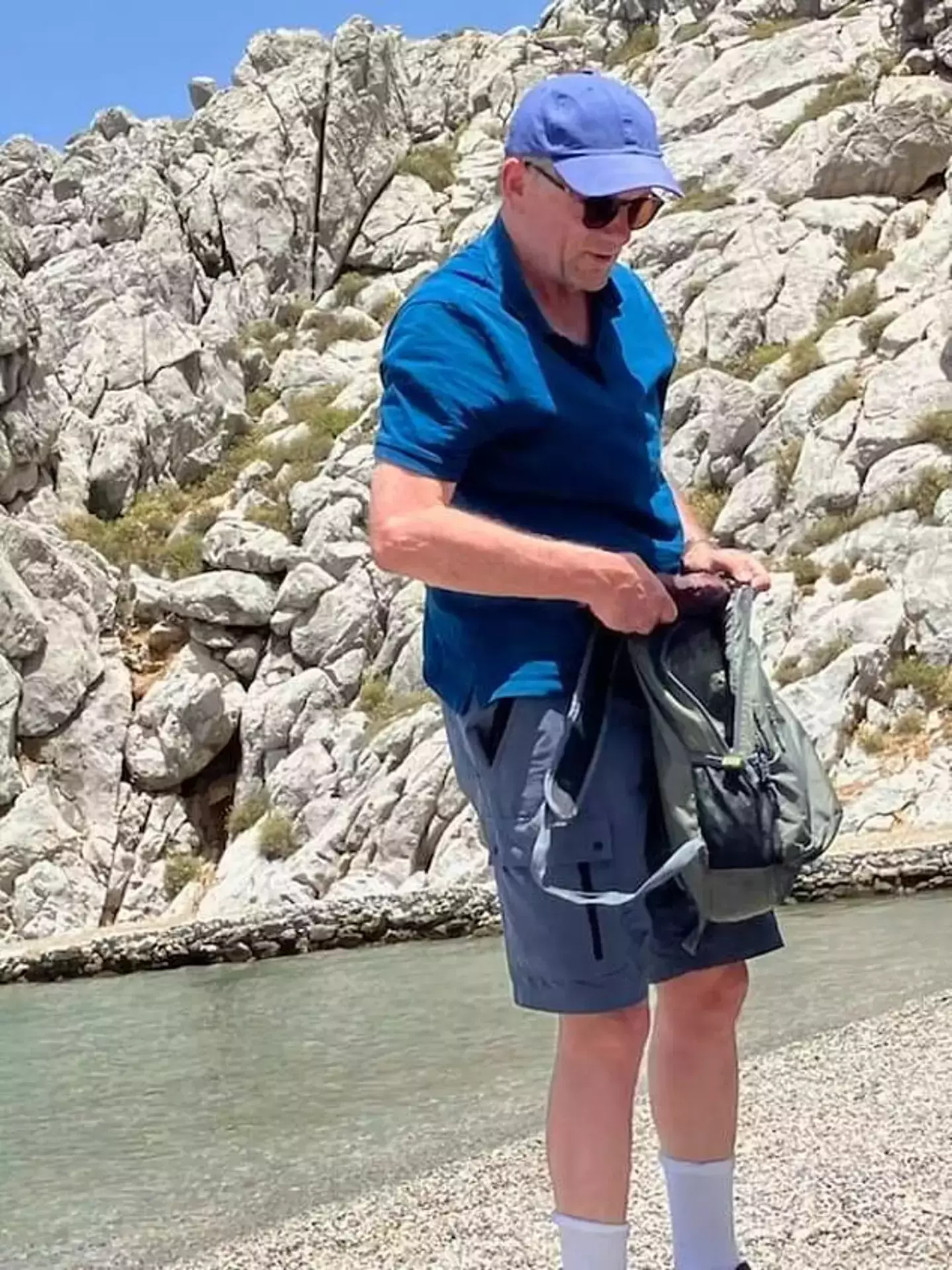 A picture that has been used in an appeal to anyone who might have seen him (Facebook)