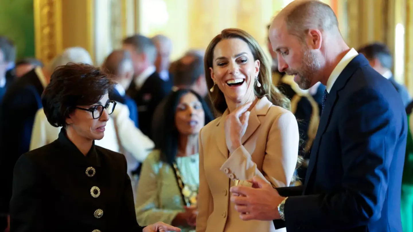 Kate Middleton makes rare 3-word remark about Prince Louis after viewing royal portrait