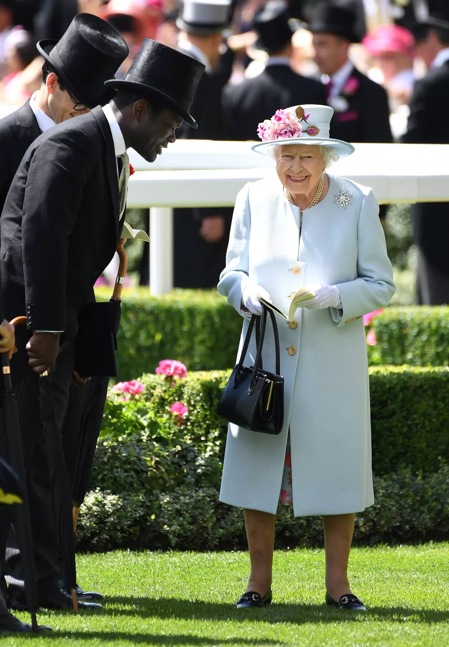 The Queen kept her handbag to the left for a good reason.