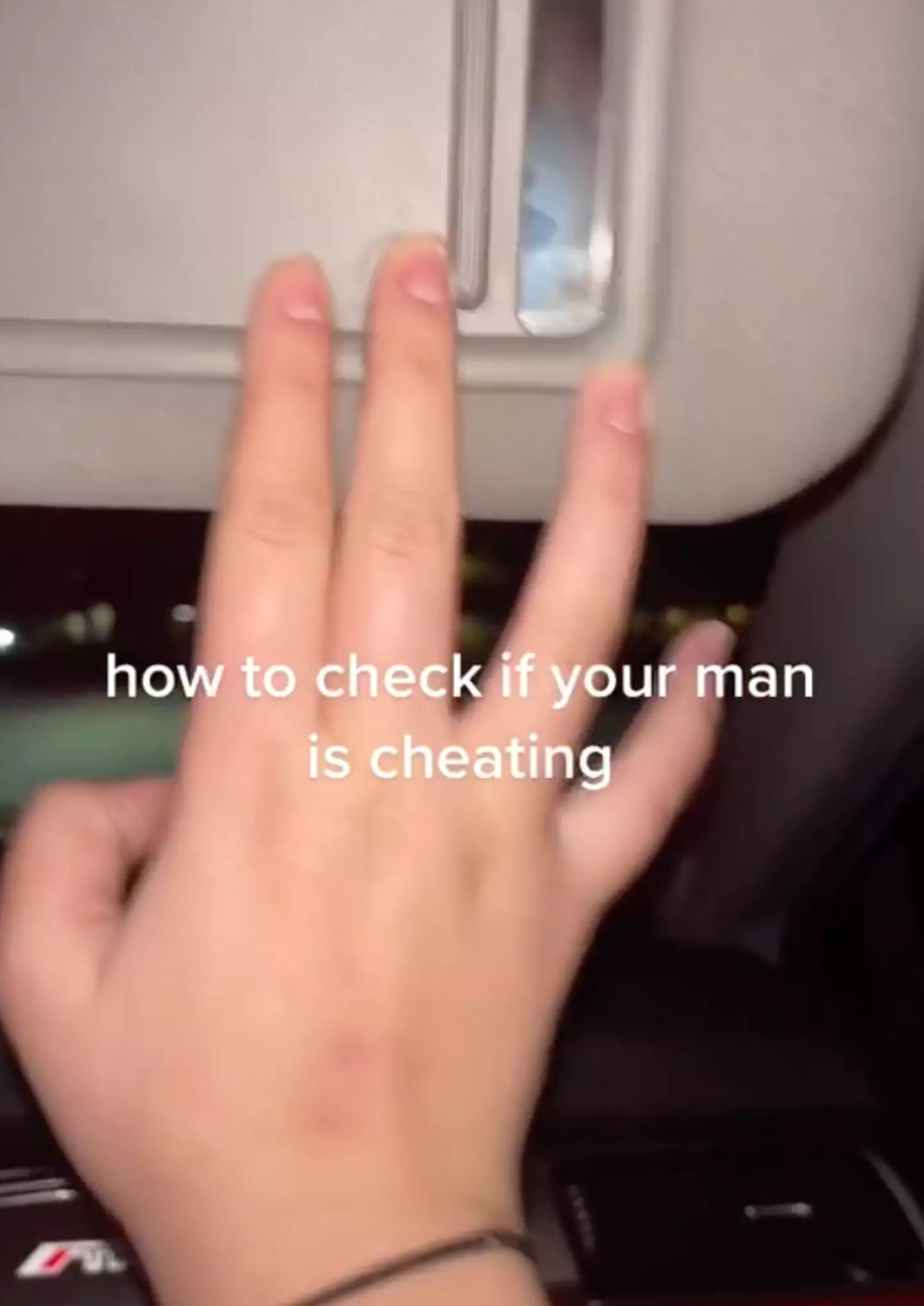 The woman left the mirror open slightly (