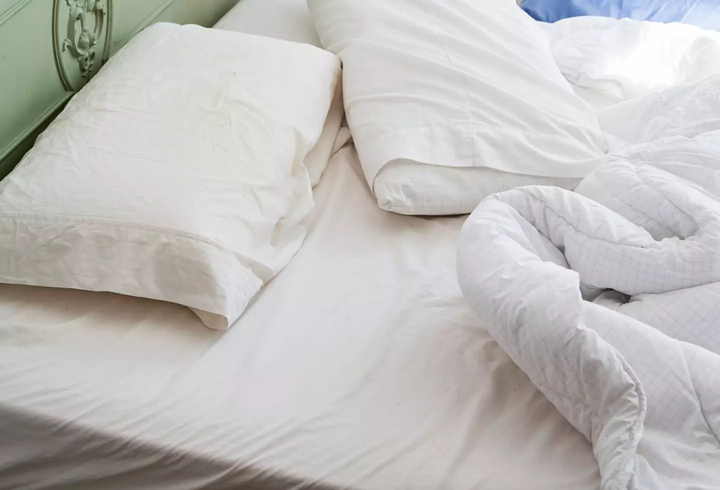 A sex therapist has revealed everything we need to know about 'syntribation' (Getty Stock Images)