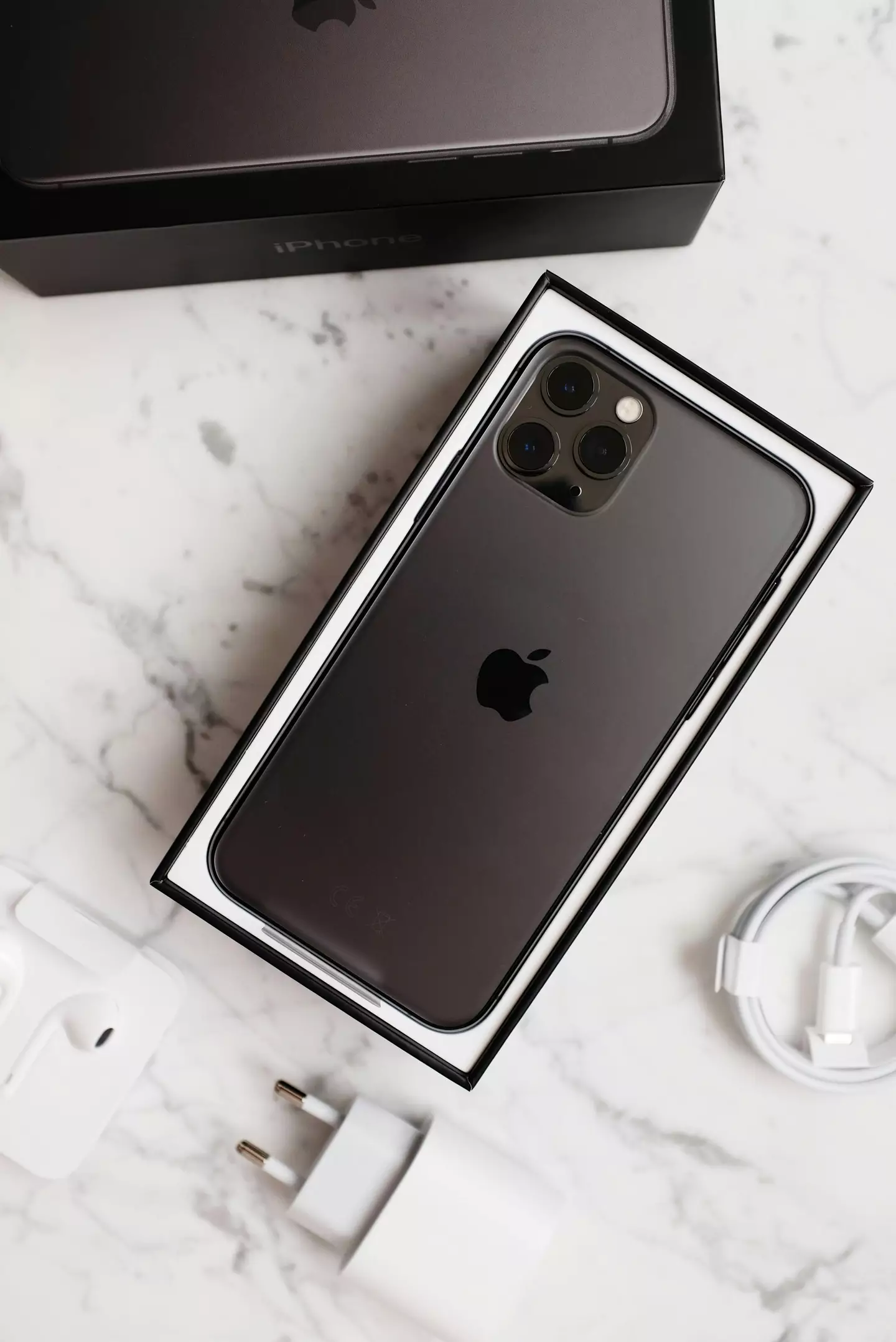 It's important to make sure you're shopping savvily when browsing phone deals.