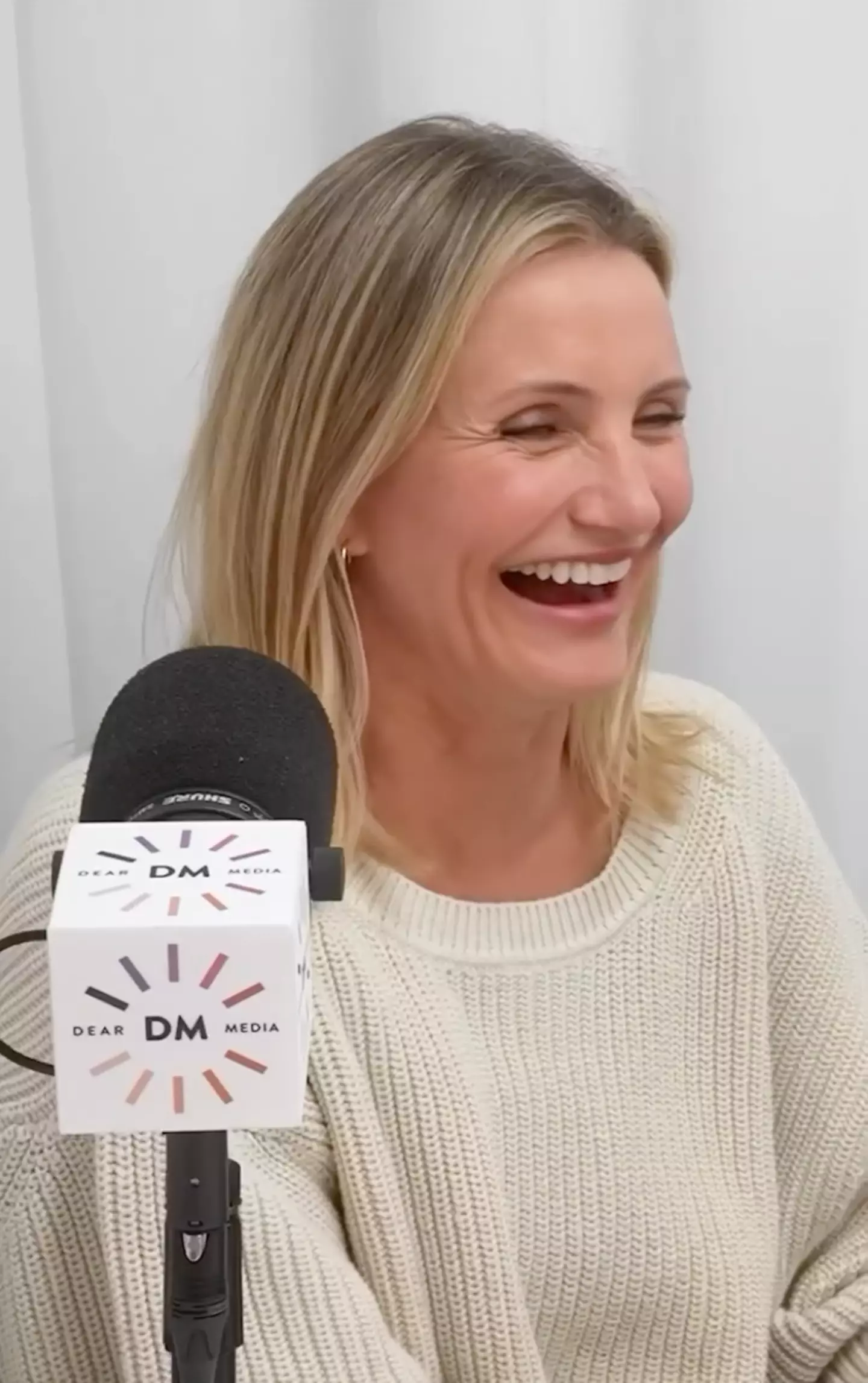 Cameron Diaz says sleep divorces 'should be normalized' (lipstickontherim)