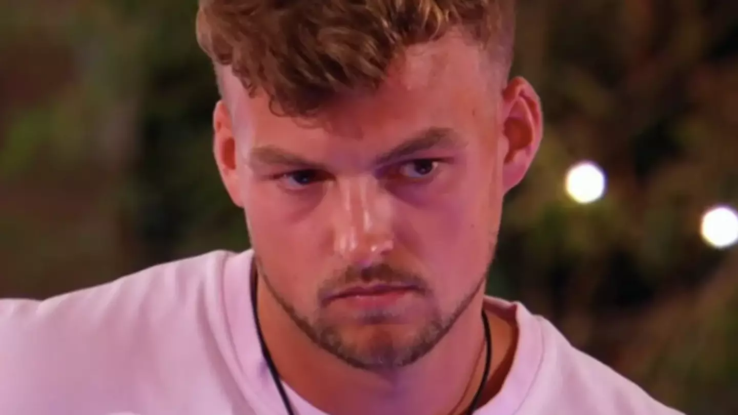 People Are Calling Out The Flaws In Hugo’s Logic After His Love Island Recoupling Speech