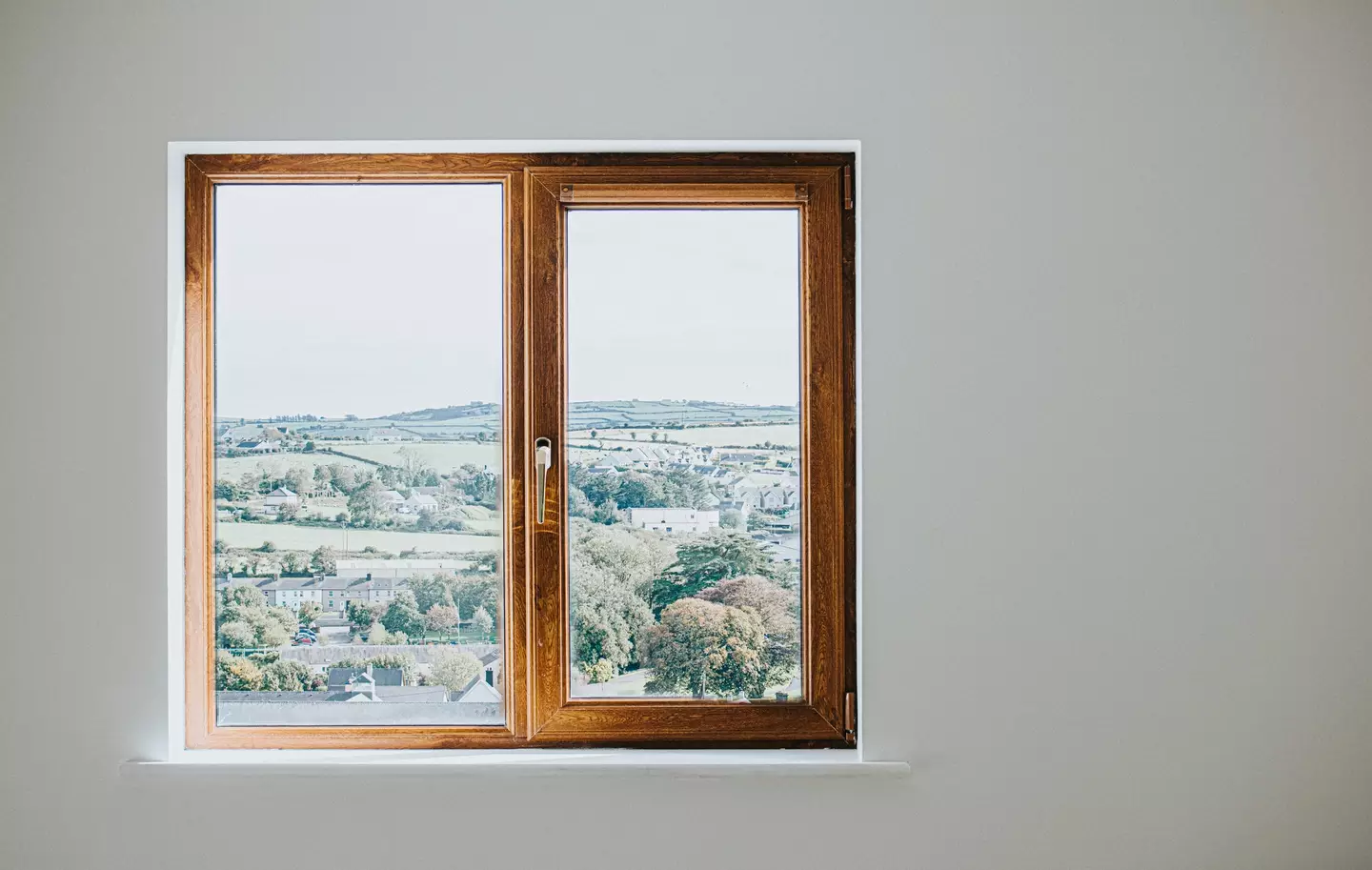 Many of us have our windows closed in the winter (Getty Stock Image)