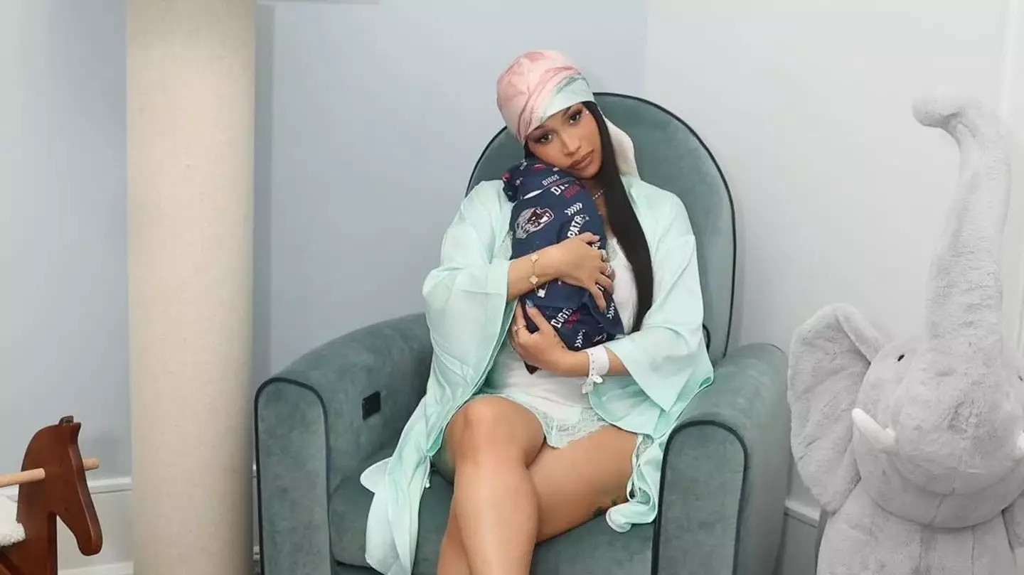 Instagram/@iamcardib