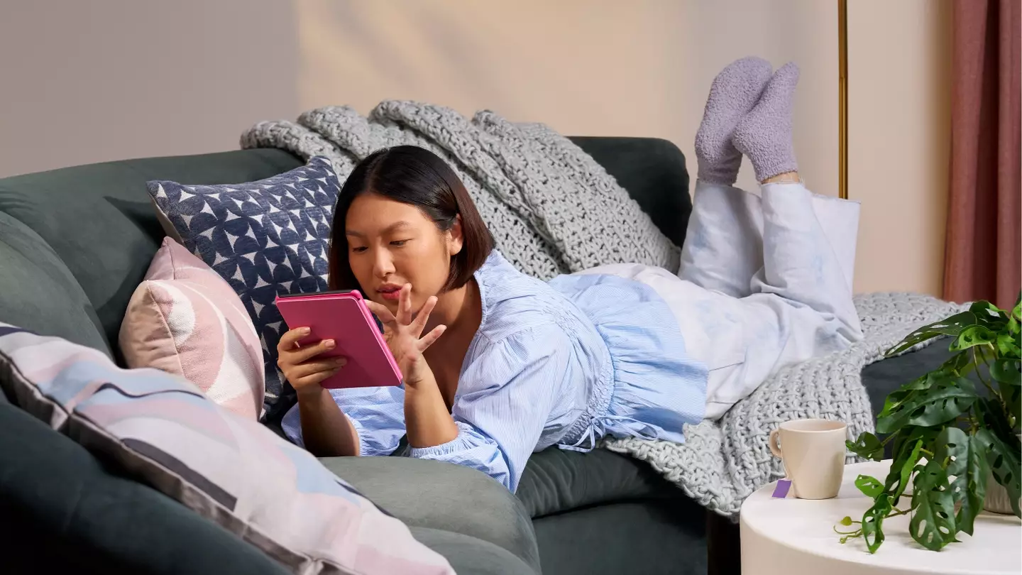 You can trade in your old Kindle for 20 percent off a brand new one in time for Christmas (Amazon)