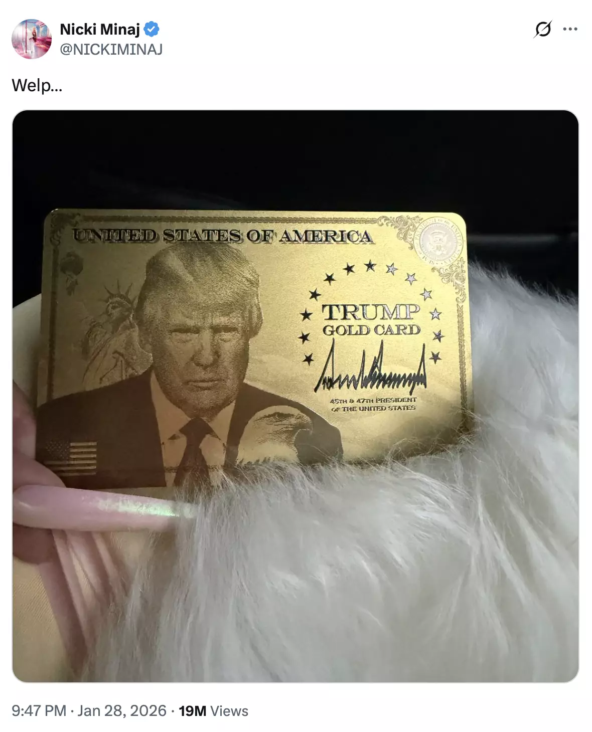 Apparently the 'Gold Card' she was given isn't real (NICKIMINAJ/Twitter)