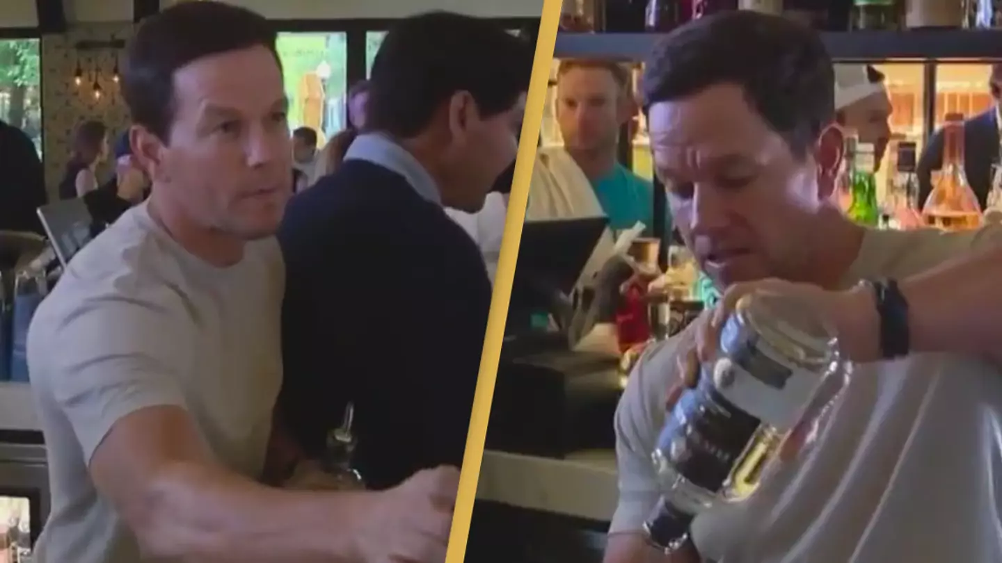 Mark Wahlberg spotted bartending in Chicago neighborhood
