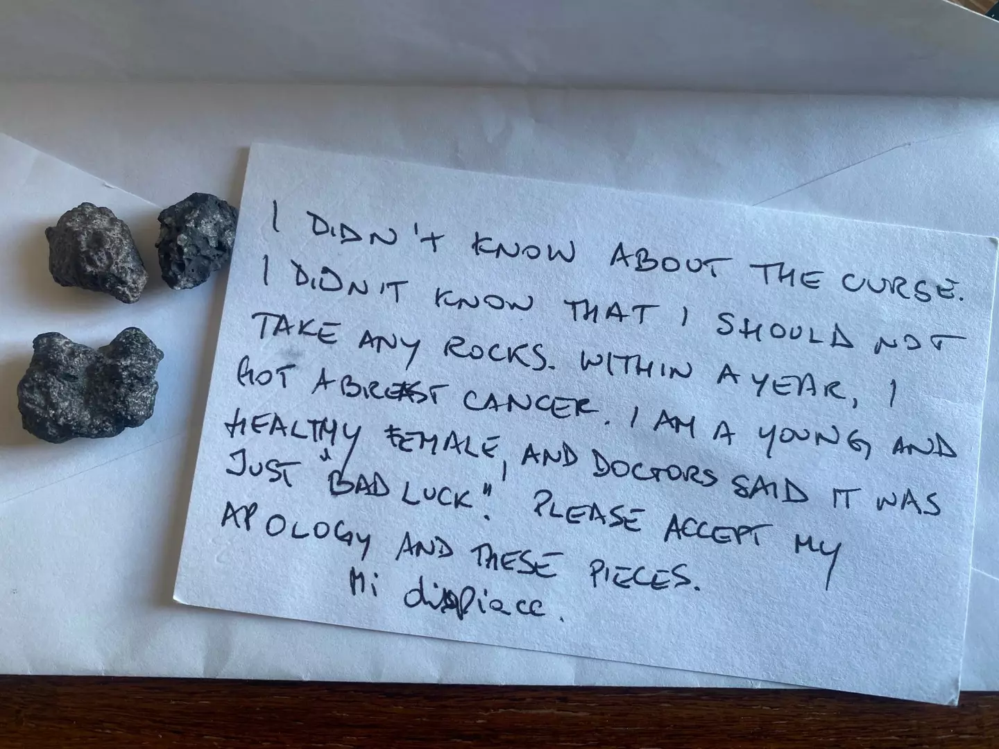 The note with the rocks.