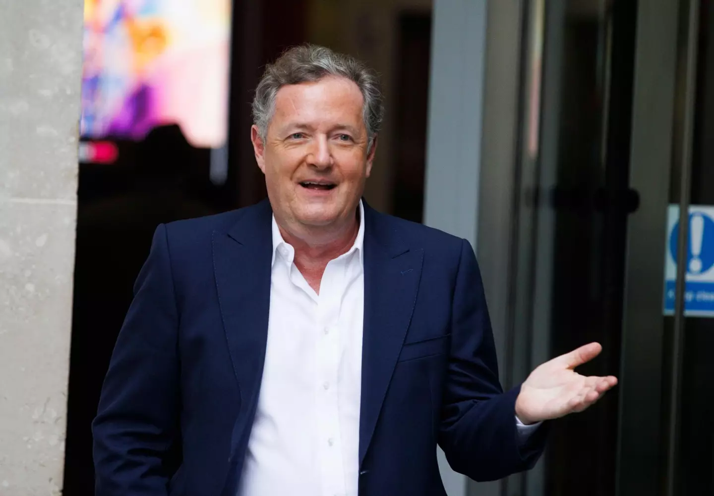 Piers Morgan in suit. (Alamy)