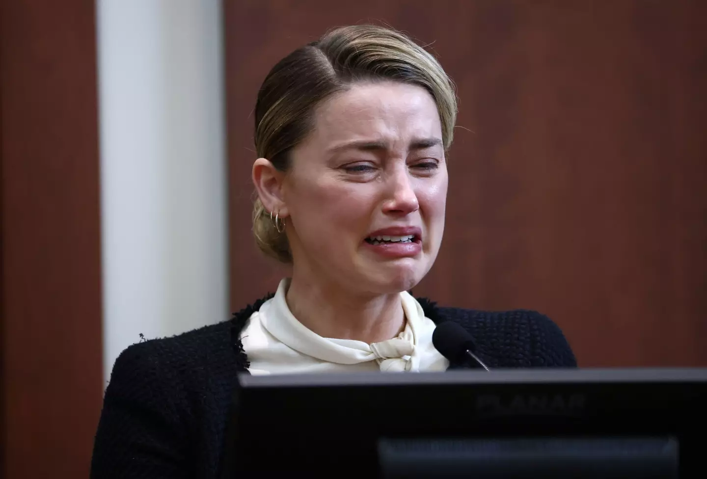 Amber Heard's acting coach said Heard struggles to fake-cry (