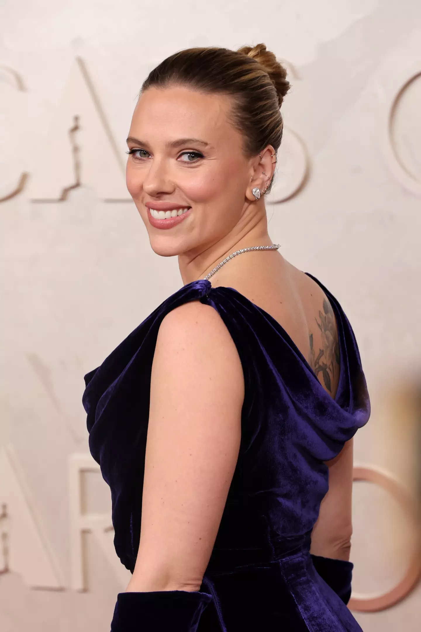 Scarlett Johansson has a rule when it comes to taking pictures with fans (Savion Washington/Getty Images)