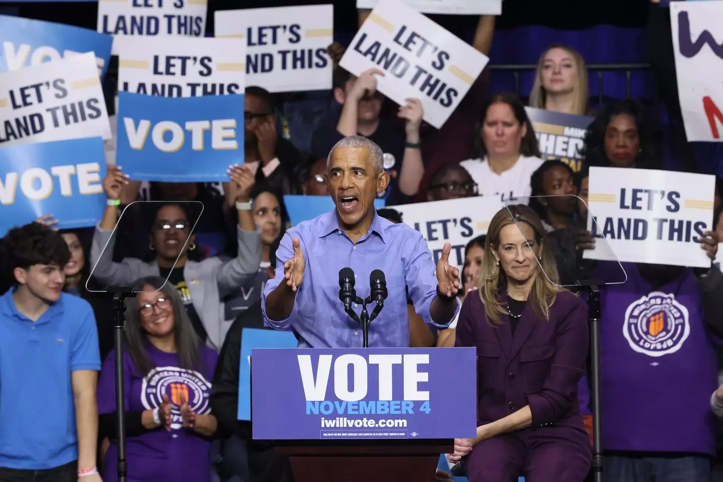 Former President Obama has blasted the lack of 'decorum' (Michael M. Santiago/Getty Images)