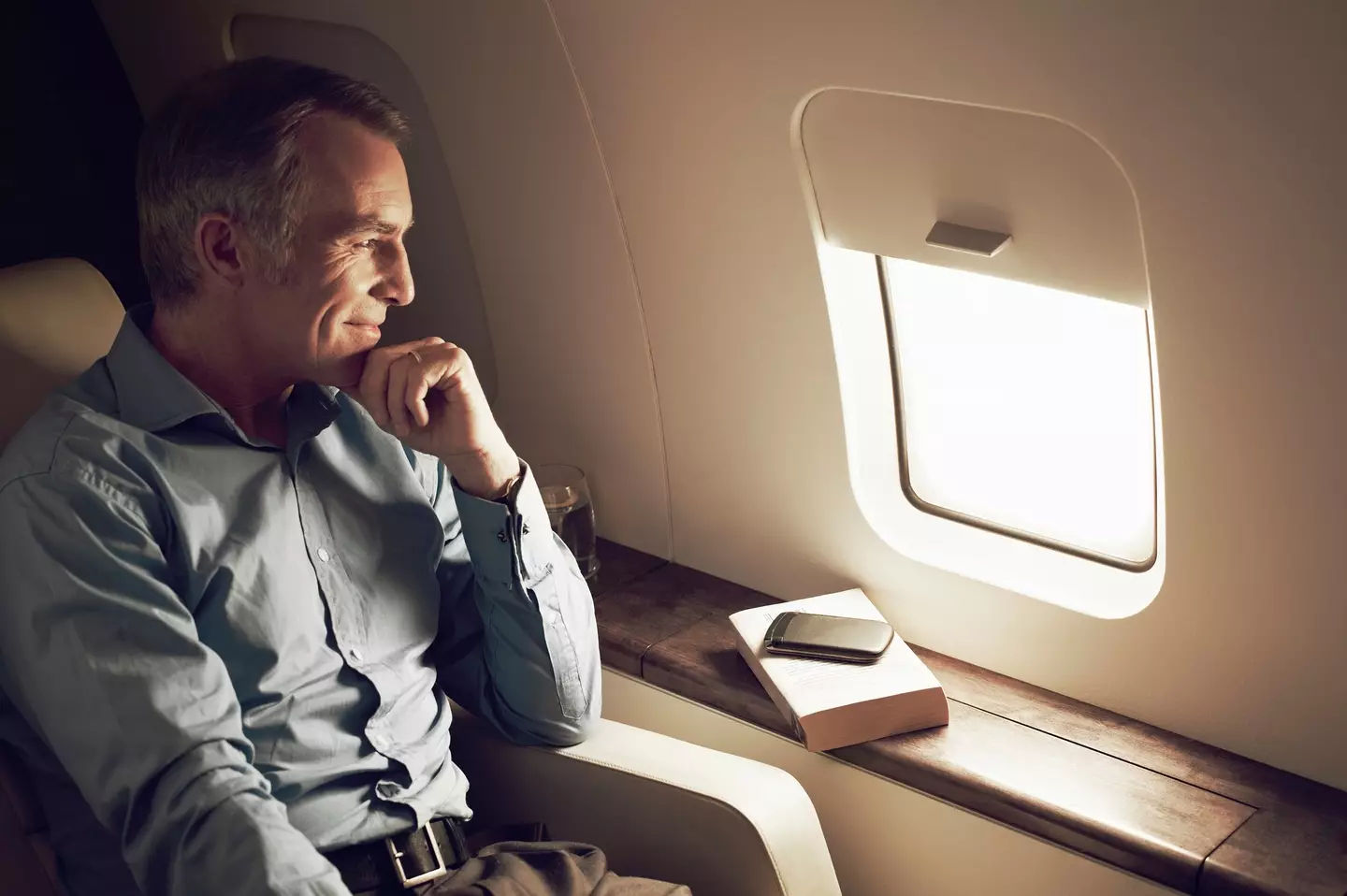 'Raw-dogging' your flight has become the latest trend to grab the internet (Getty stock image)