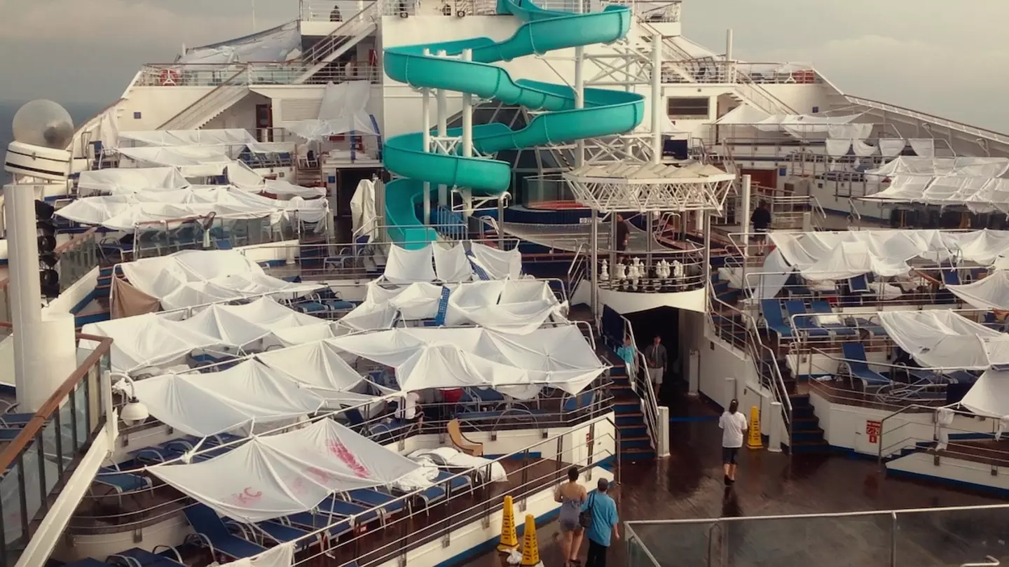 The passengers took matters into their own hands (Netflix)