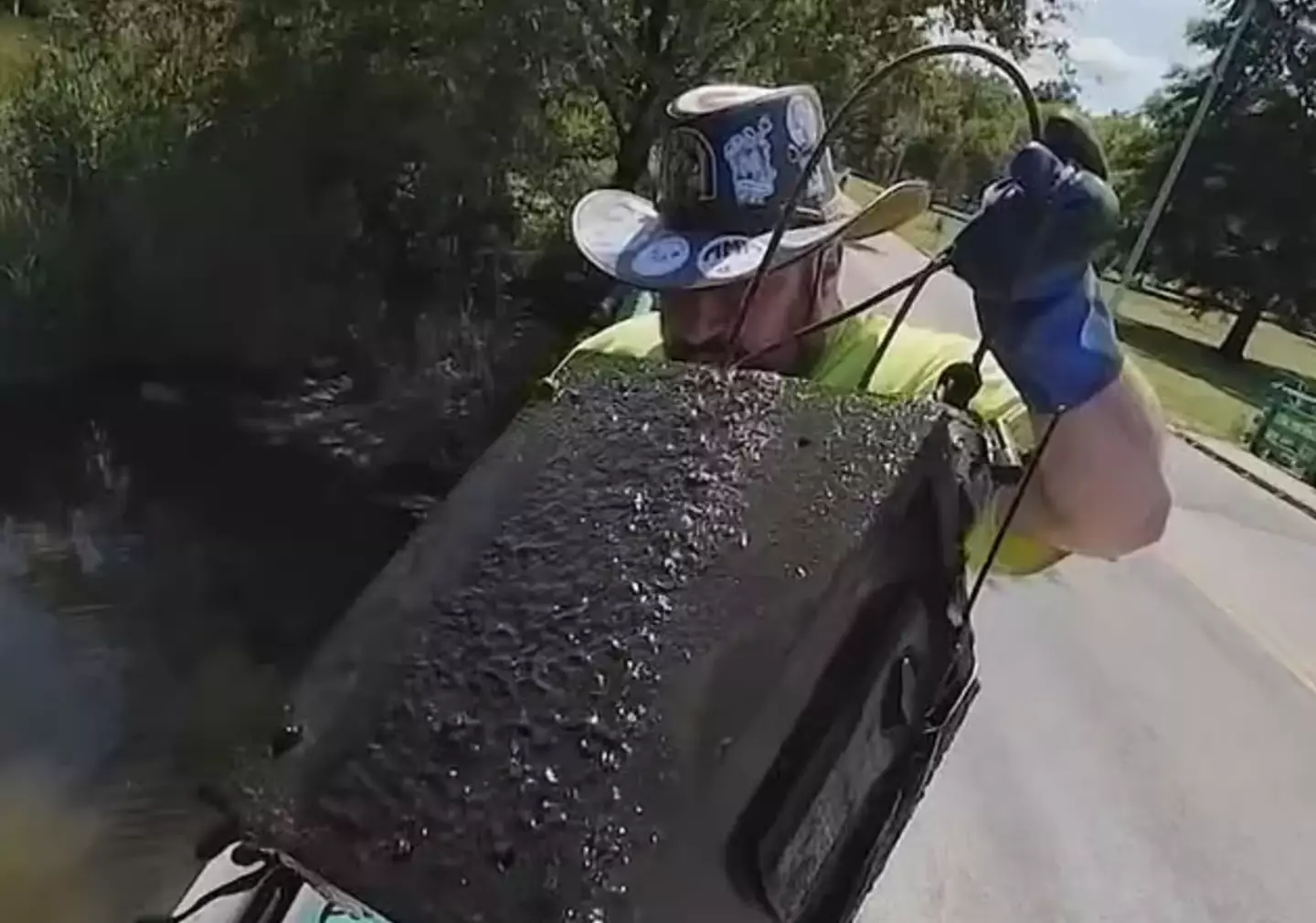 Kane and Agostini are 'magnet fishers' and have found various treasure, including an old safe. (Spectrum News NY 1)