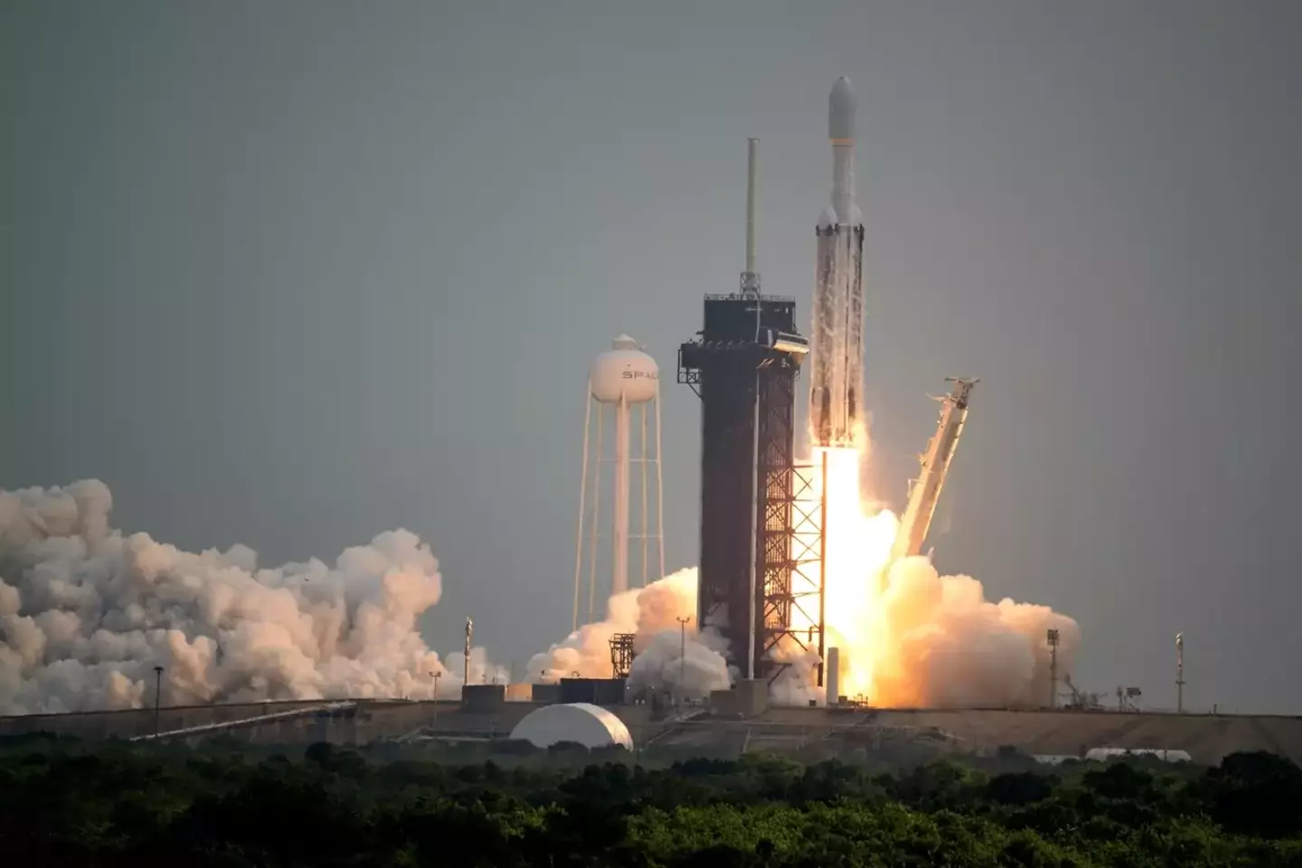 A SpaceX Falcon Heavy began it's ascent from Space Launch Complex 39A.
