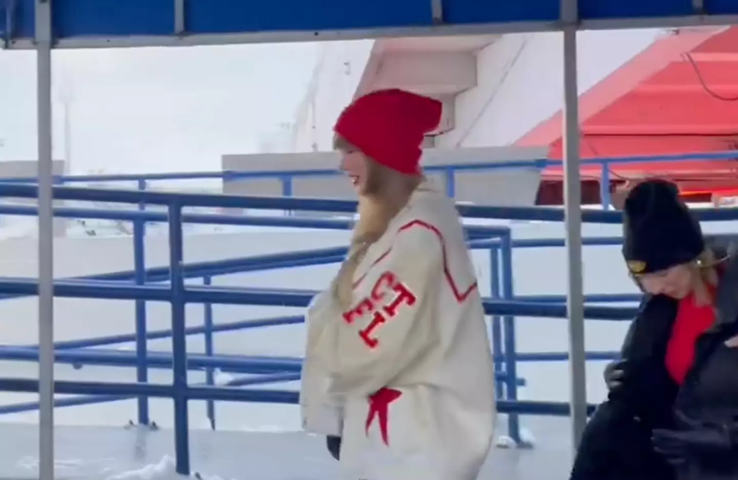 As expected, fans pulled out their phones to catch a glimpse of the star as she entered the stadium.