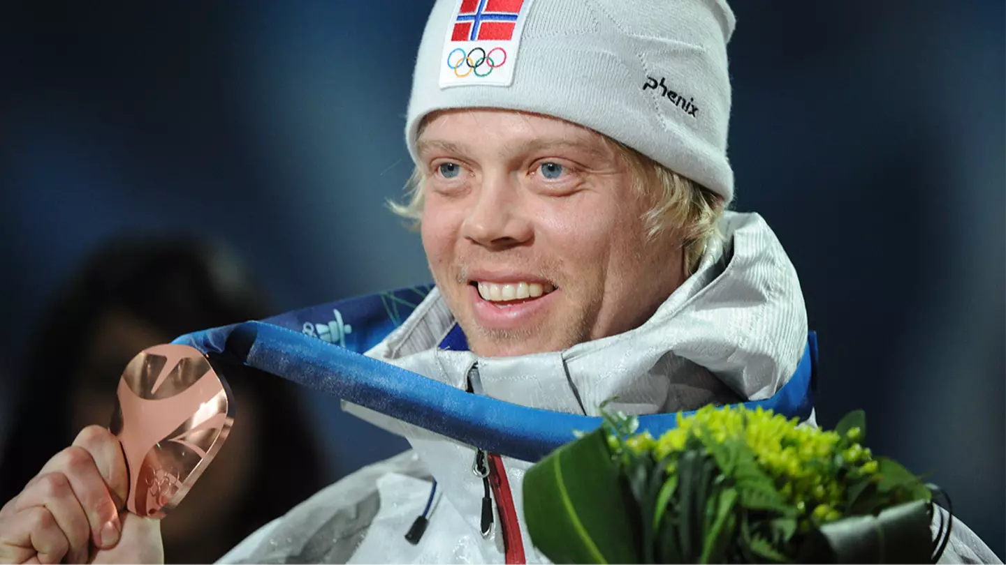 Olympic medallist tragically dies aged 49 after being struck by lightning on family vacation